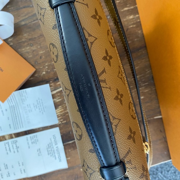 ***SOLD*** Louis Vuitton Pochette Metis Reverse. Not for sale - Picture 4 of 12